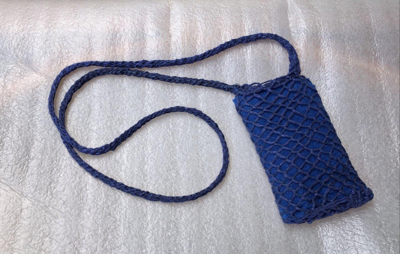 2021-06-Liz telephone bag