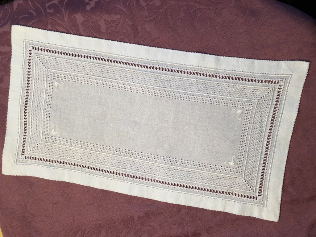 whitework table runner