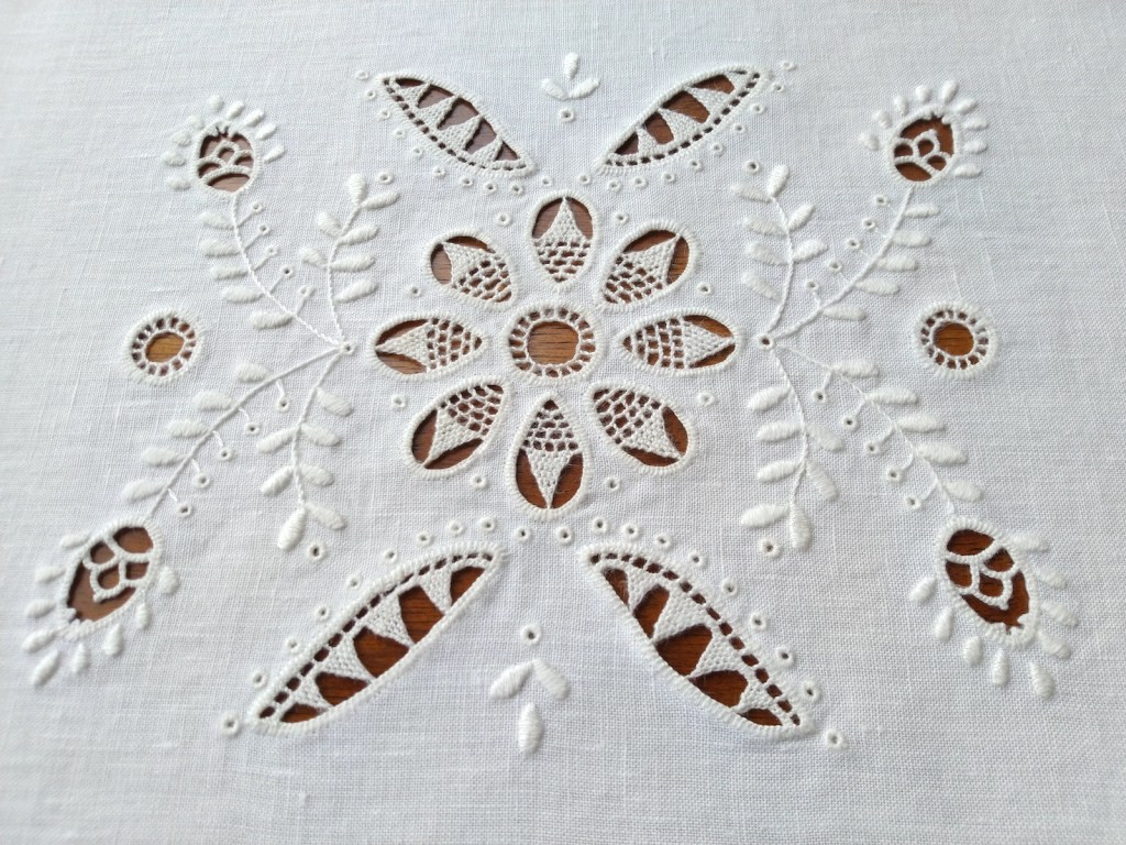 closeup of Hedebo flower motif