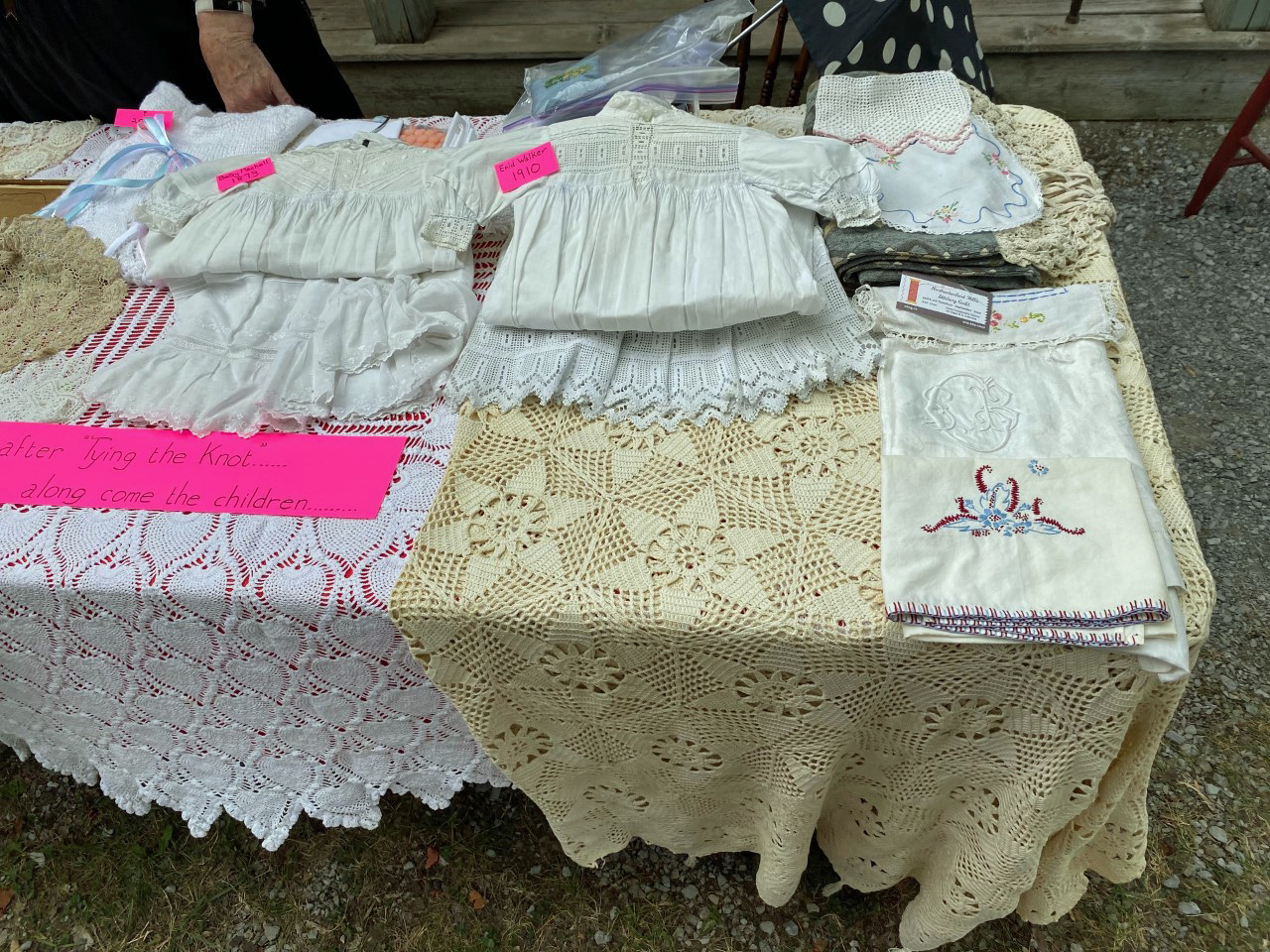 Display of vintage items-3